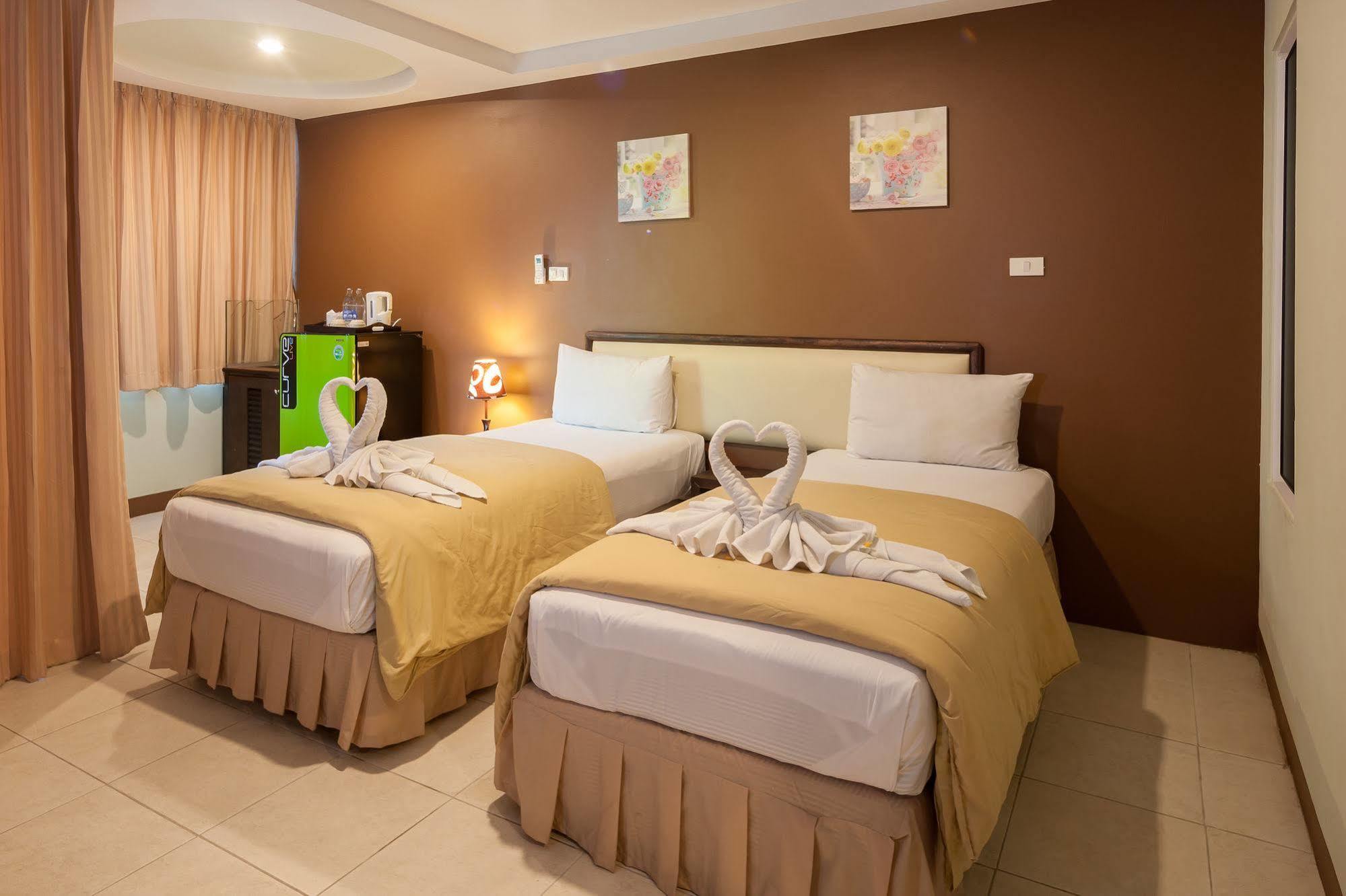 The Right Resort Pattaya Extérieur photo